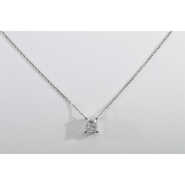 四角ダイヤ好きさんへほぼ1カラット Eカラー VVS1 ラディアントカット