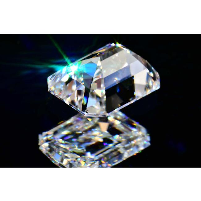 【推し】 0.3カラットエメラルドカット ダイヤネックレス Eカラーインターナリーフローレス高品質 ダイヤ一粒ネックレス横向き 【EIM2010748098】(70590円)