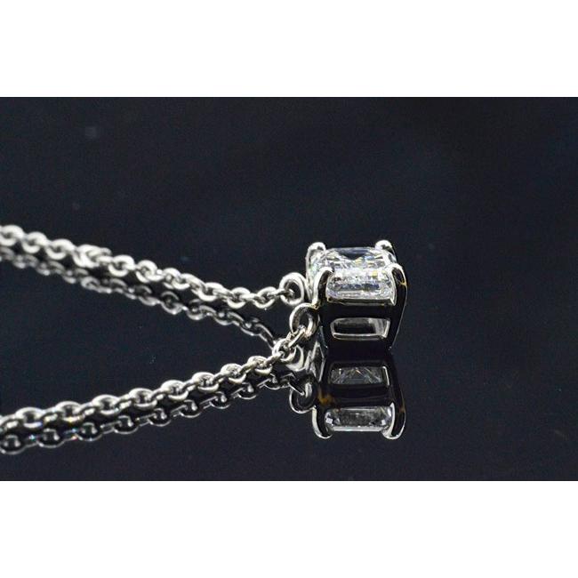 【推し】 0.3カラットエメラルドカット ダイヤネックレス Eカラーインターナリーフローレス高品質 ダイヤ一粒ネックレス横向き 【EIM2010748098】(70590円)