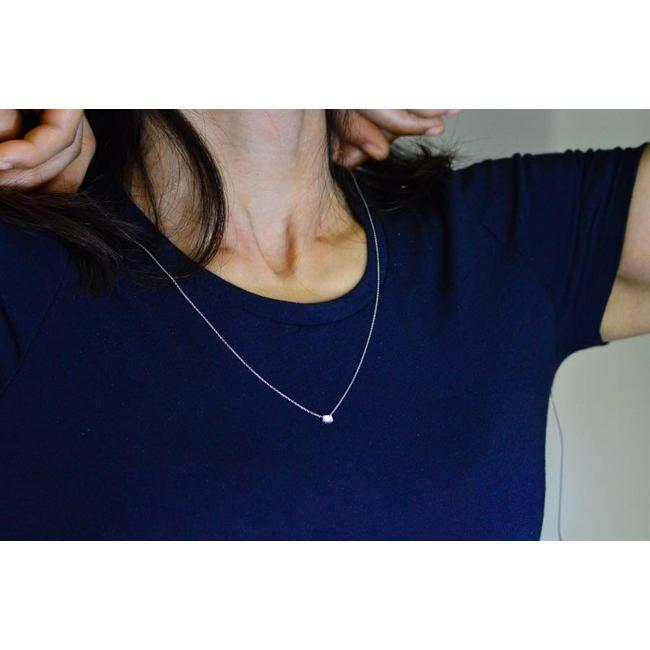 【推し】 0.3カラットエメラルドカット ダイヤネックレス Eカラーインターナリーフローレス高品質 ダイヤ一粒ネックレス横向き 【EIM2010748098】(70590円)