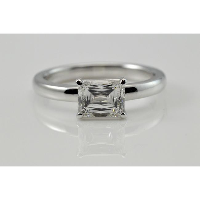 吸い込まれる上品な ダイヤモンドリング スクエア一粒 ダイヤモンドリング １カラット プラチナ R027 ダイヤモンド専門店 オシェル 通販 Yahoo ショッピング