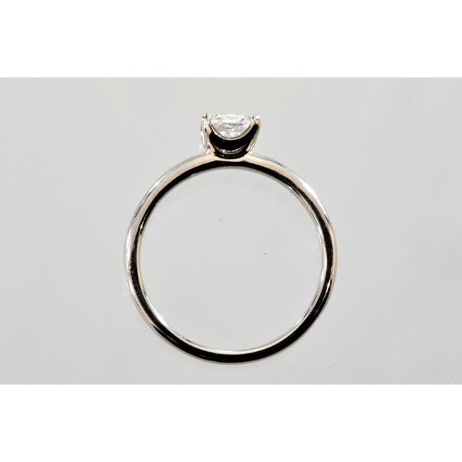 プラチナ　一粒ダイヤ　リング クッションカット ダイヤ一粒リングプラチナ 0.5カラットEカラーVVS1