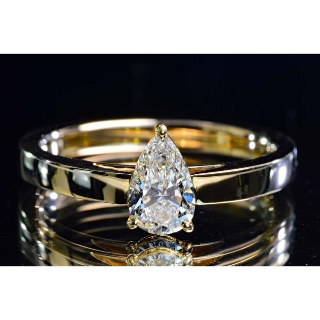 ダイヤモンド　リング　7号　IF ペアシェイプカット ダイヤモンド0.7カラットDカラーIFダイヤリングK18