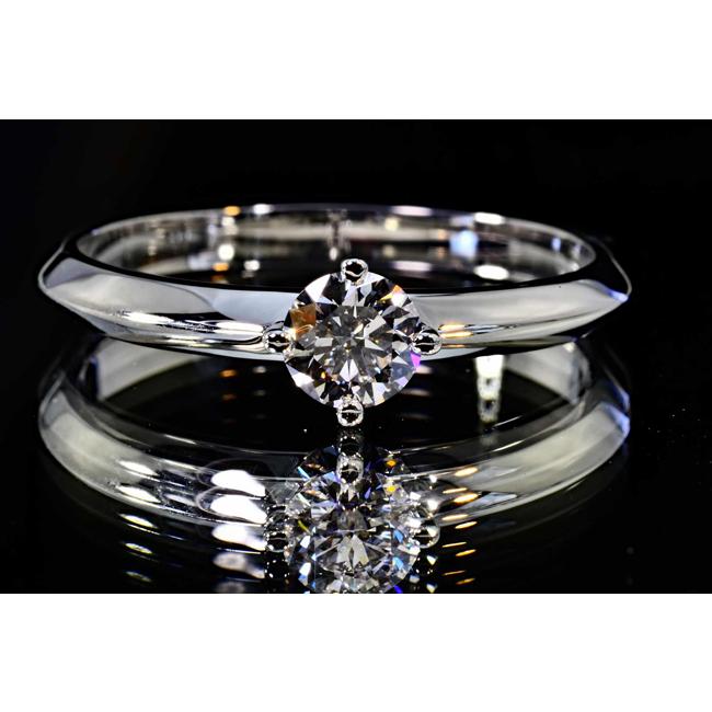 ダイヤモンド一粒リング 0.3カラットEカラー高品質インターナリー