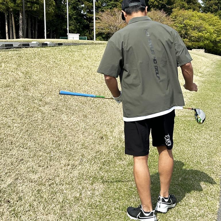 Malbon 上下セット メンズゴルフ 夏快適ウェア 美品✨ Malbon ゴルフ上下セット 白×ブルー⛳特典サンバイザー付✨夏新作