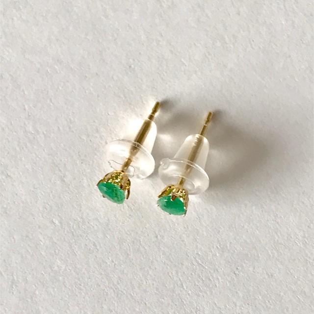 K18ピアス エメラルドピアス 5月誕生石 18金 エメラルドの画像
