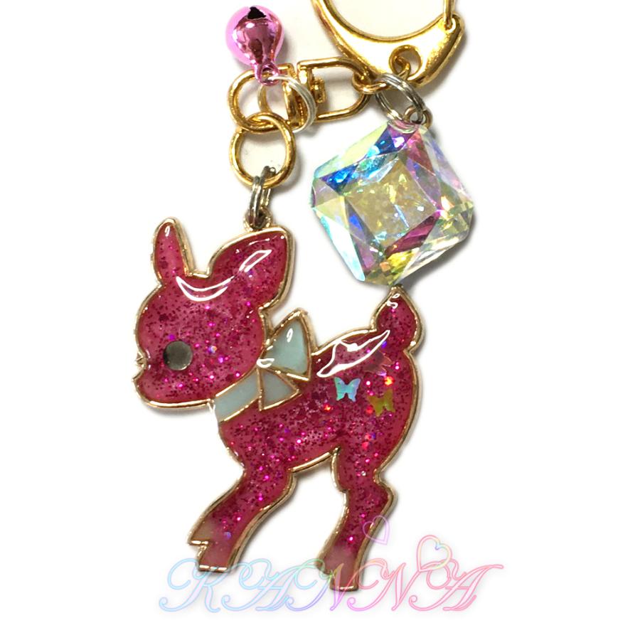 ローズピンクの可愛いバンビさんキーホルダーレジン製 ビジュー付き by