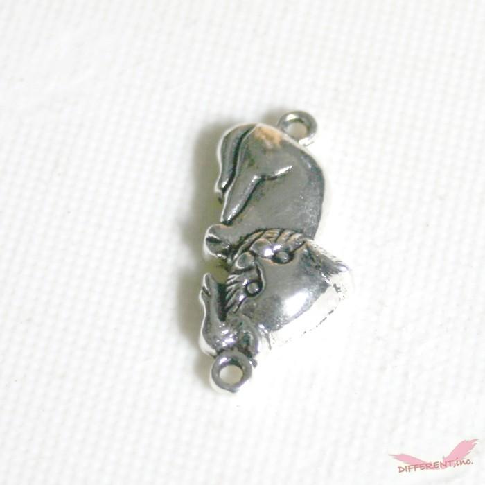 ネコ コネクター ヴィンテージシルバー |  | 03