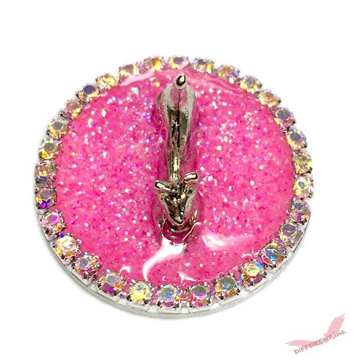 伸びをするネコ mini3D ピンクラメベース ゴルフマーカー クリップ付 |  | 03