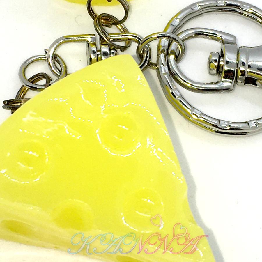 立体 チーズ 2個 バッグチャーム キーホルダー  by Kanna |  | 01