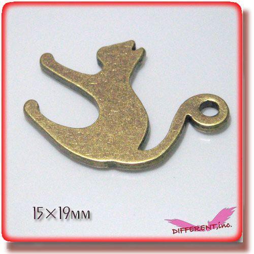 金古美　Cat ふにゃ〜 ネコ 毛は逆立ってはいないけど・・・ |  | 02