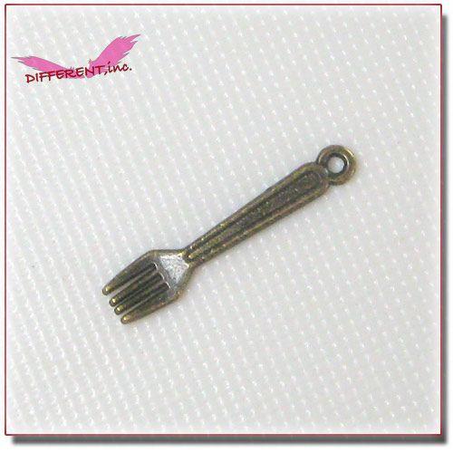 デコ＆チャームパーツ スプーン＆フォーク 4種 金古美 |  | 05