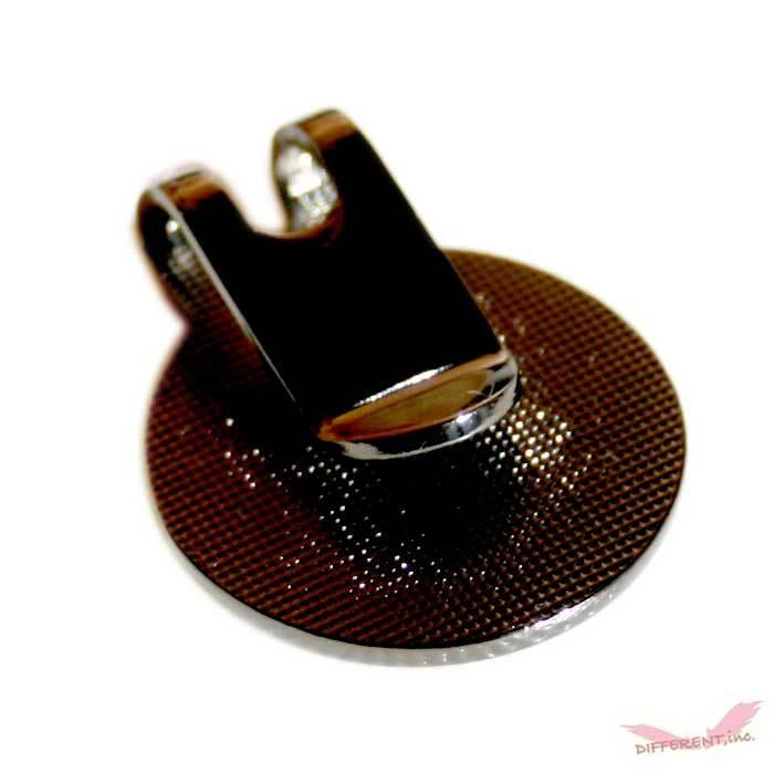 ブラックのハットクリップ、磁石付き |  | 02