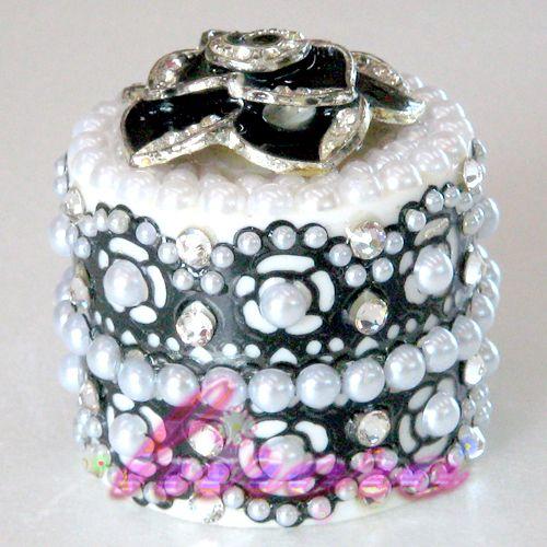 ペットボトルキャップ  ブラックローズ |  | 01