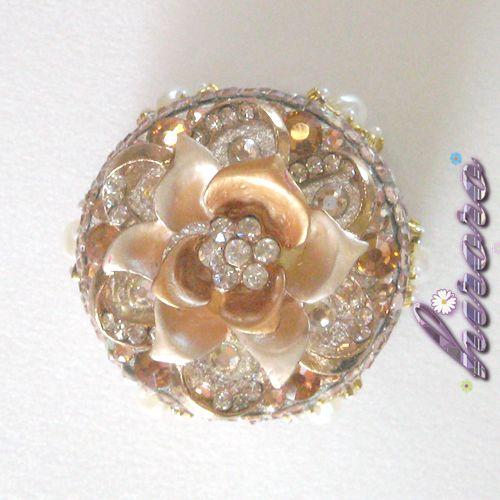 ペットボトルキャップ  カメリアシャンパンゴールド |  | 02