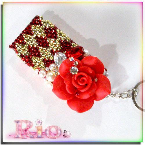 ゴールド＆レッドのフリスクケースキーチェーン付き by Rio |  | 01