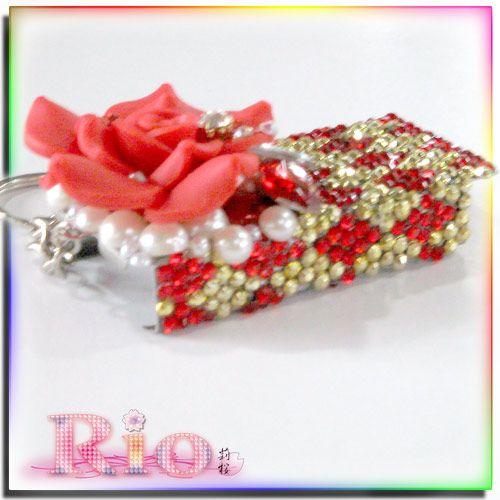 ゴールド＆レッドのフリスクケースキーチェーン付き by Rio |  | 02