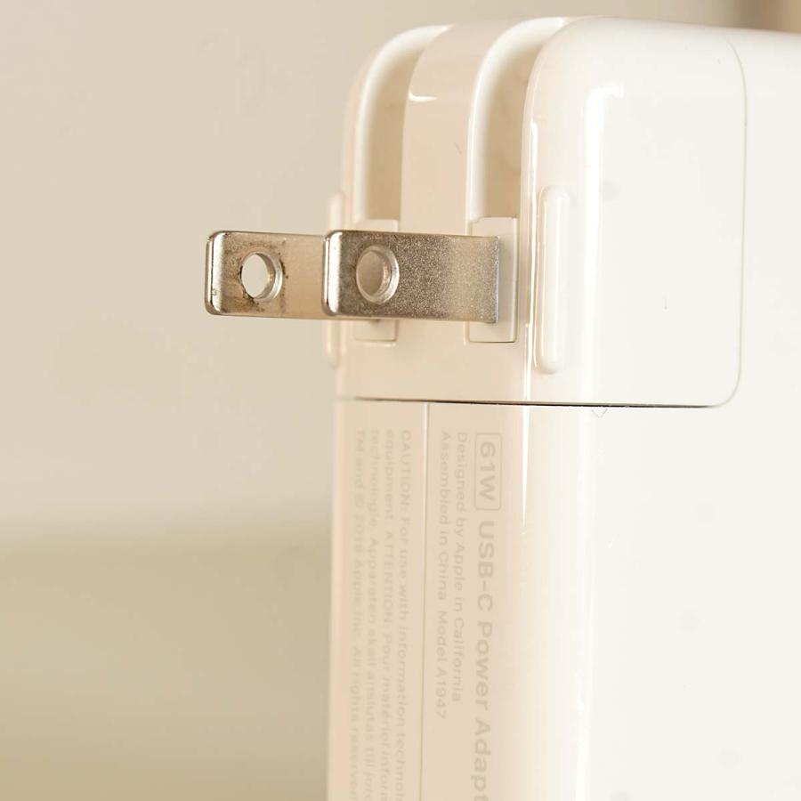 Apple 値下げ USB-c電源アダプター MRW22LL A 61W ケーブル無し Apple 値下げ USB-c電源アダプター MRW22LL A 61W ケーブル無し