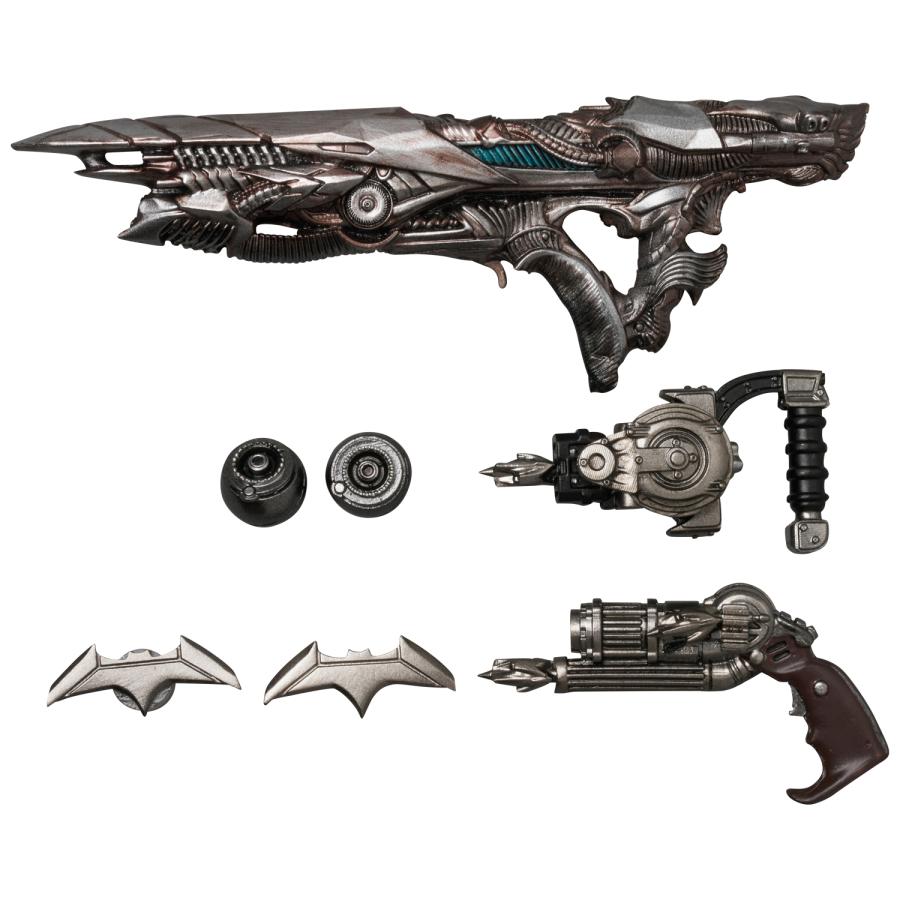 MAFEX 送料無料◇MAFEX マフェックス No.272 BATMAN TACTICAL SUIT