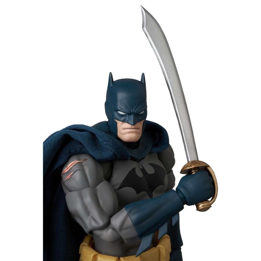 MAFEX 送料無料◇MAFEX マフェックス No.295 BATMAN：HUSH BATMAN
