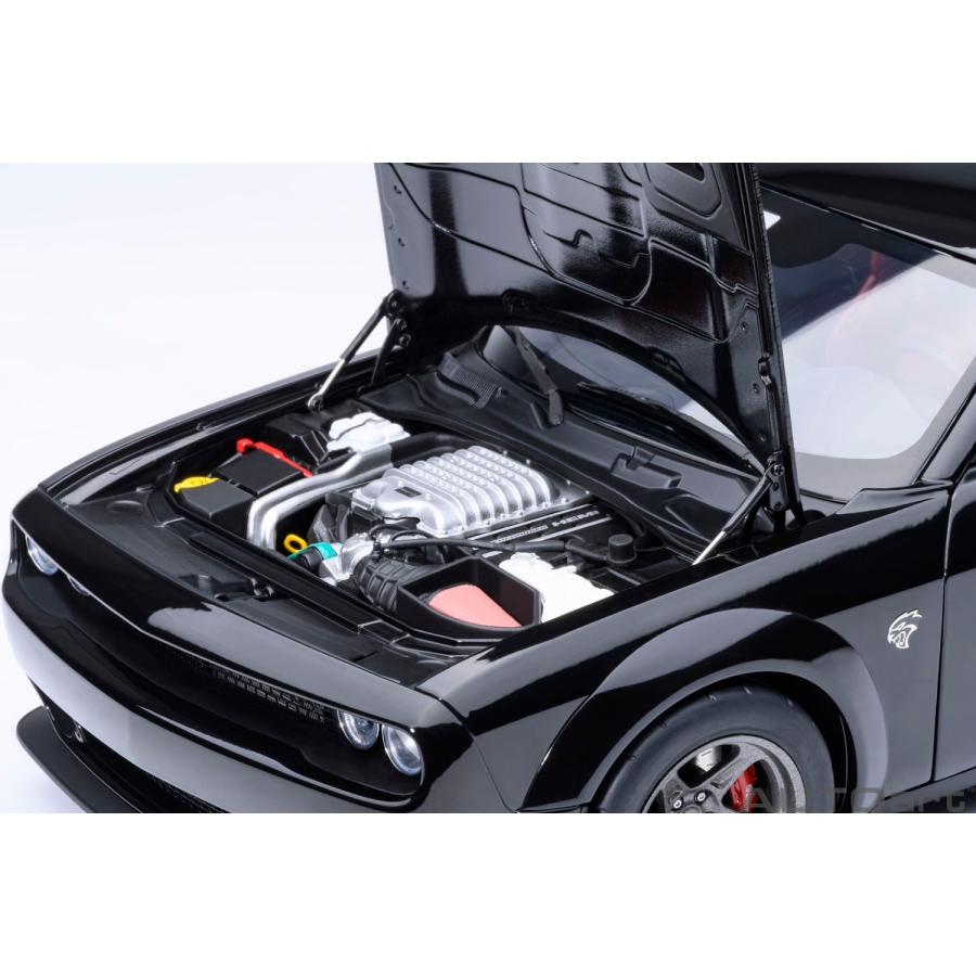 送料無料◇オートアート 1/18 ダッジ チャレンジャー SRT スーパー