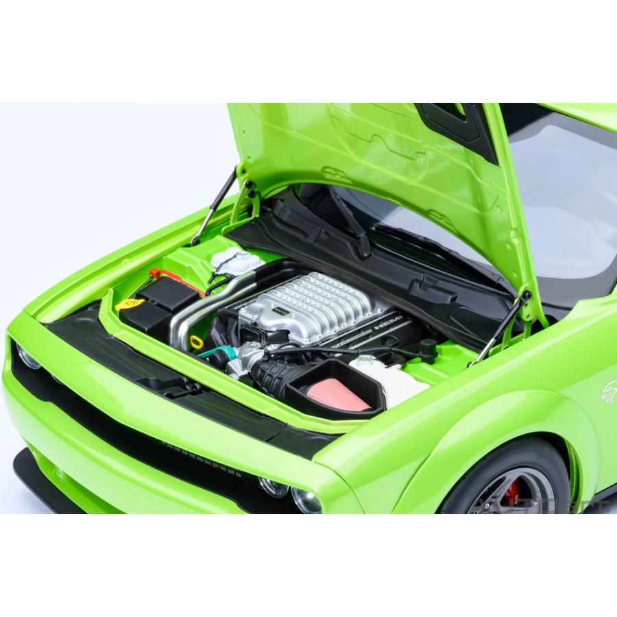 送料無料◇オートアート 1/18 ダッジ チャレンジャー SRT スーパー