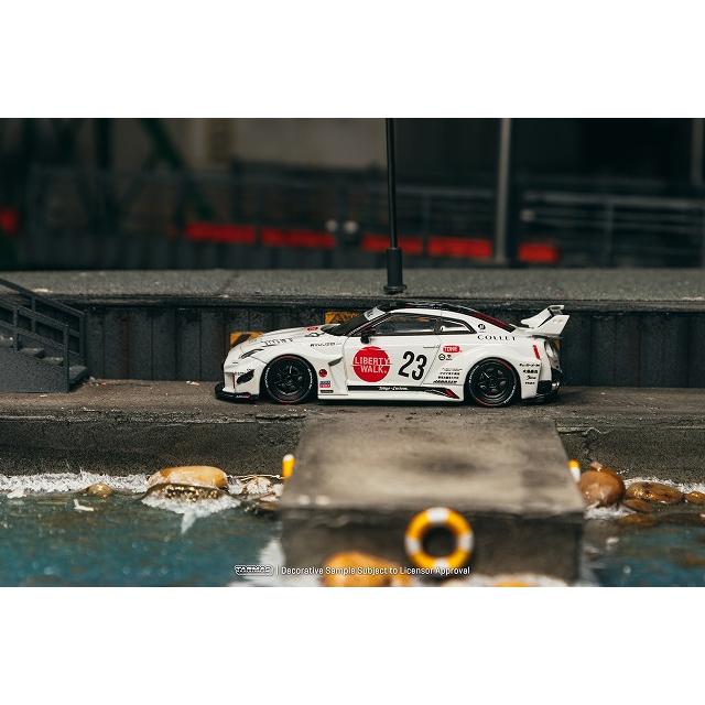 ターマック 1/64 LB-シルエットワークスGT NISSAN 35GT-RR (ホワイト