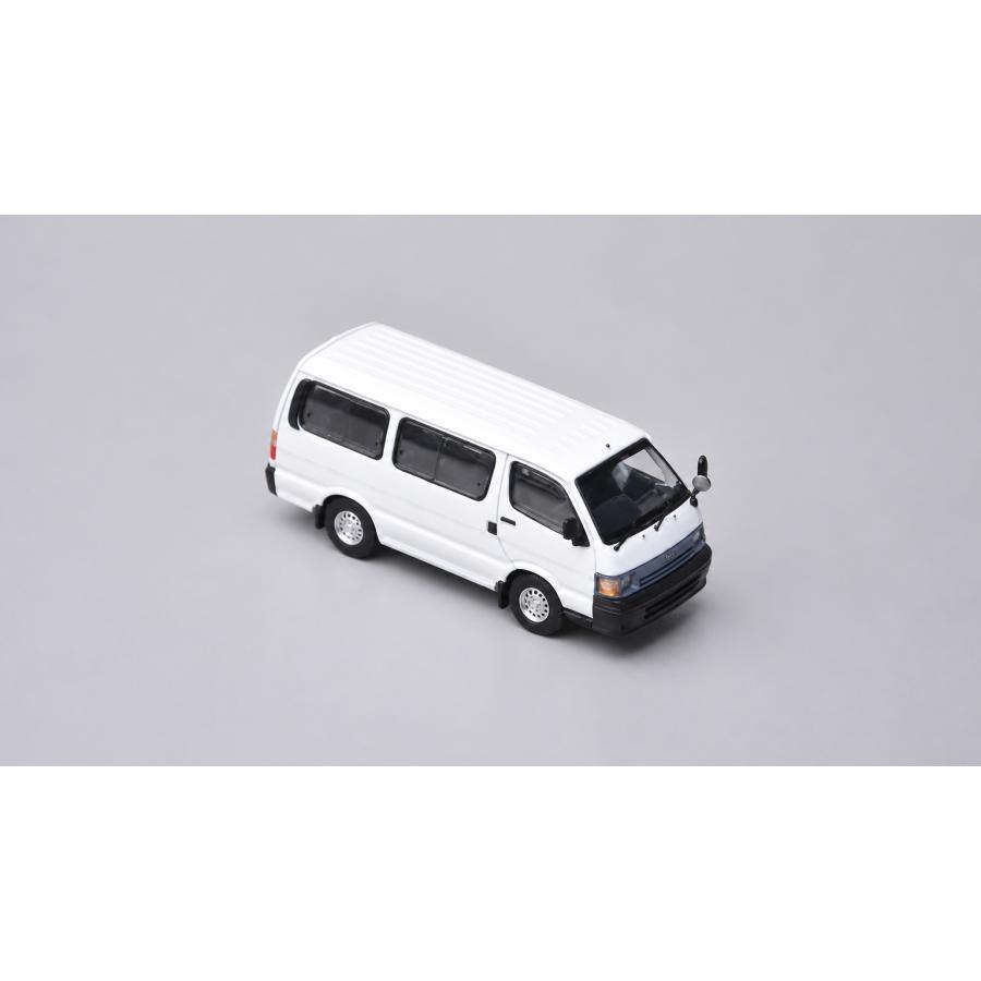 Model1 1/64 トヨタ ハイエース 第4世代 H100 (ホワイト) ミニカー