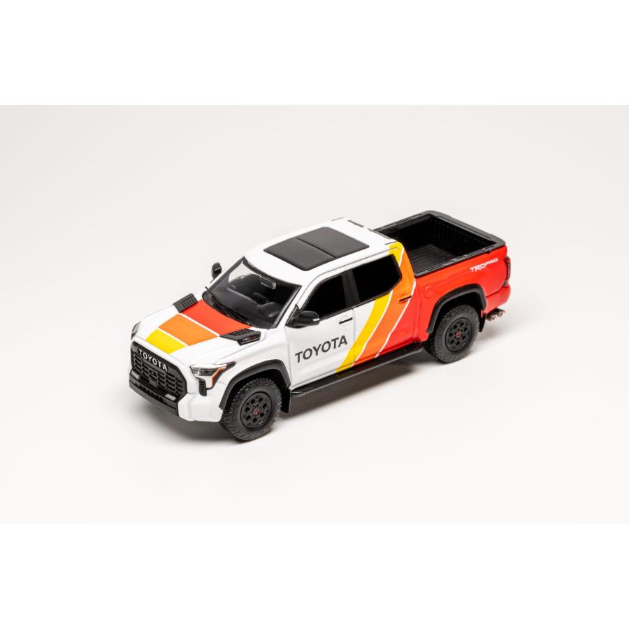 GCD 1/64 Toyota Tundra TRD PRO (左ハンドル) ホワイト/TRD