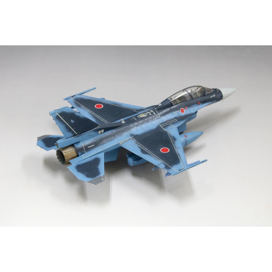 ファインモールド 1/72 航空自衛隊 F-2B 戦闘機 (w/パイロット