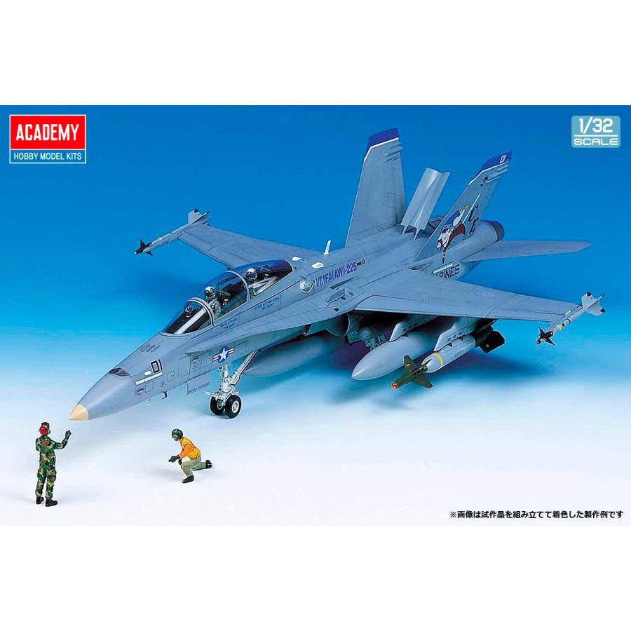 送料無料◇アカデミー 1/32 F/A-18D ホーネット ナイトアタック