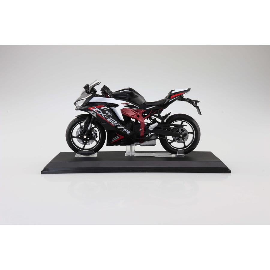 スカイネット 1/12 KAWASAKI Ninja ZX-25R メタリックスパーク スカイネット 1/12 KAWASAKI Ninja ZX-25R メタリックスパーク