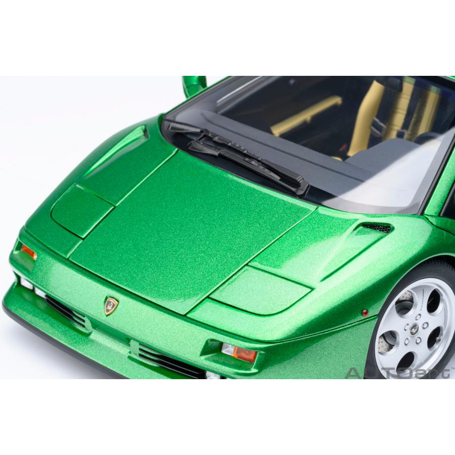 オートアート　ランボルギーニ AUTOart 1/18 ランボルギーニ アヴェンタドール SVJ （マット