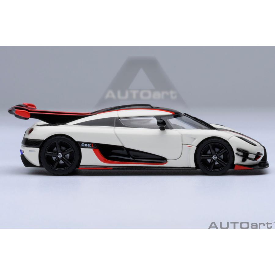 オートアート ケーニングセグ One1 AUTOart 1/64 ケ－ニグセグ One：1 （メタリック・シルバー／カーボン