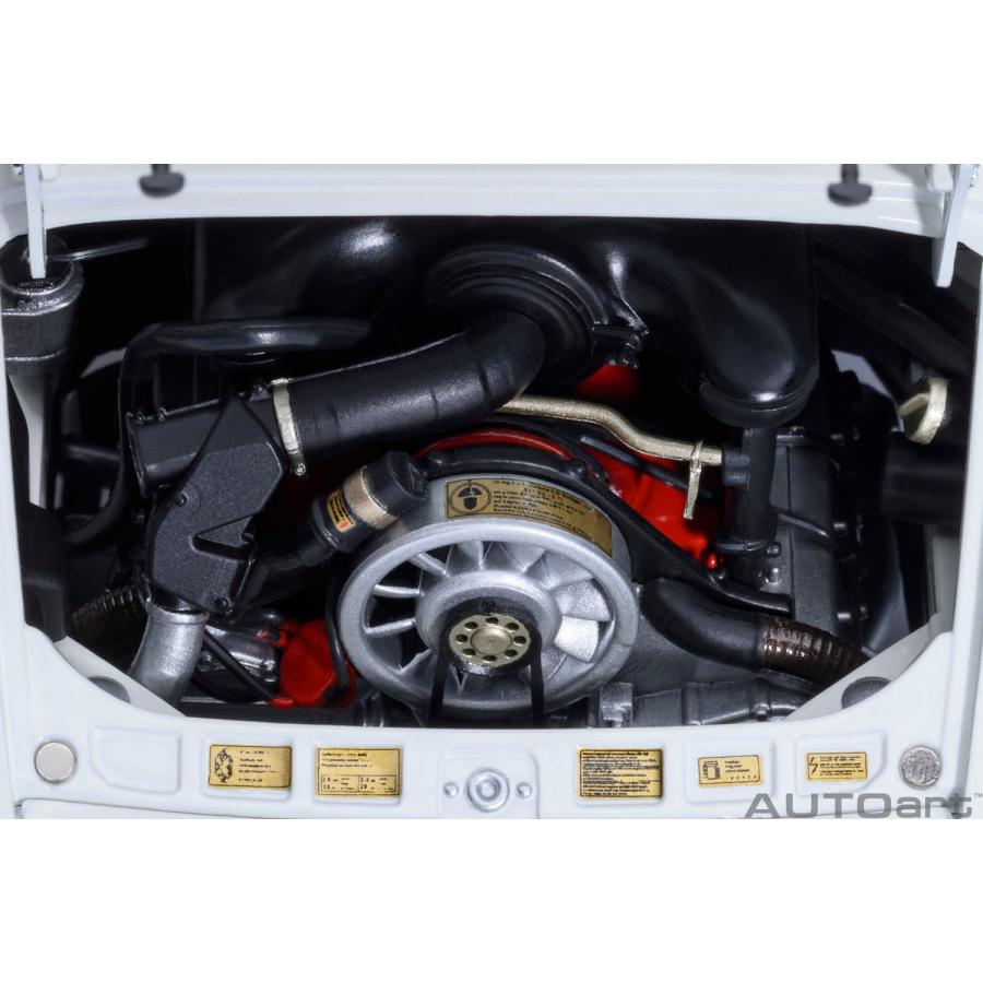 送料無料◆オートアート 1/18 ポルシェ 911 カレラ 2.7 RS (グランプリホワイト/グリーン・ストライプ) ミニカー 78031 （ZM149134）の画像