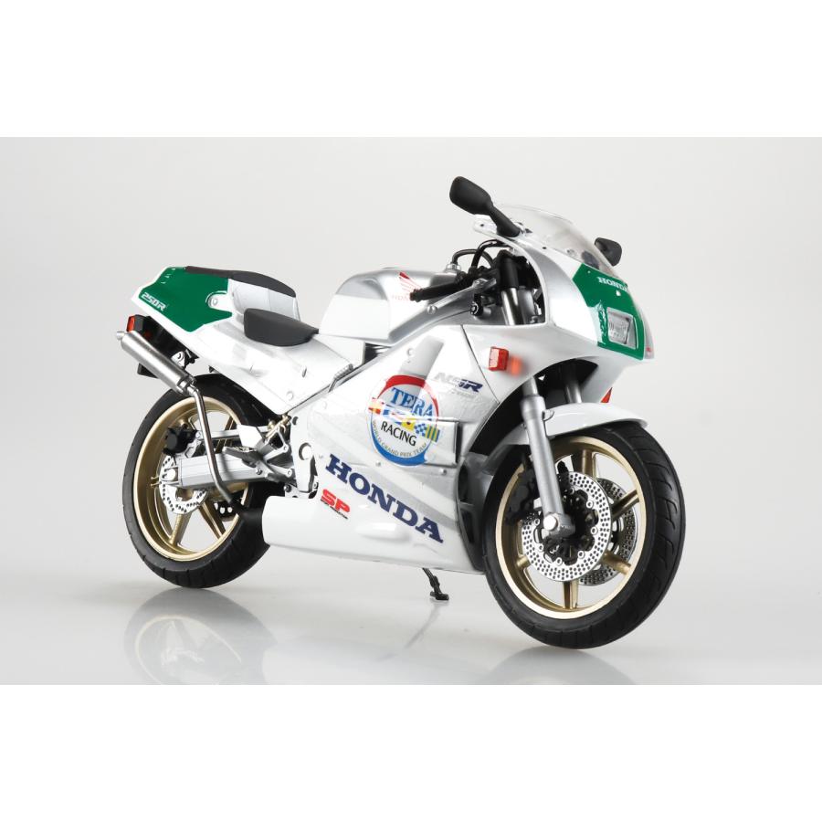 スカイネット 1/12 Honda NSR250R SP '89 ロスホワイト×テラシルバー