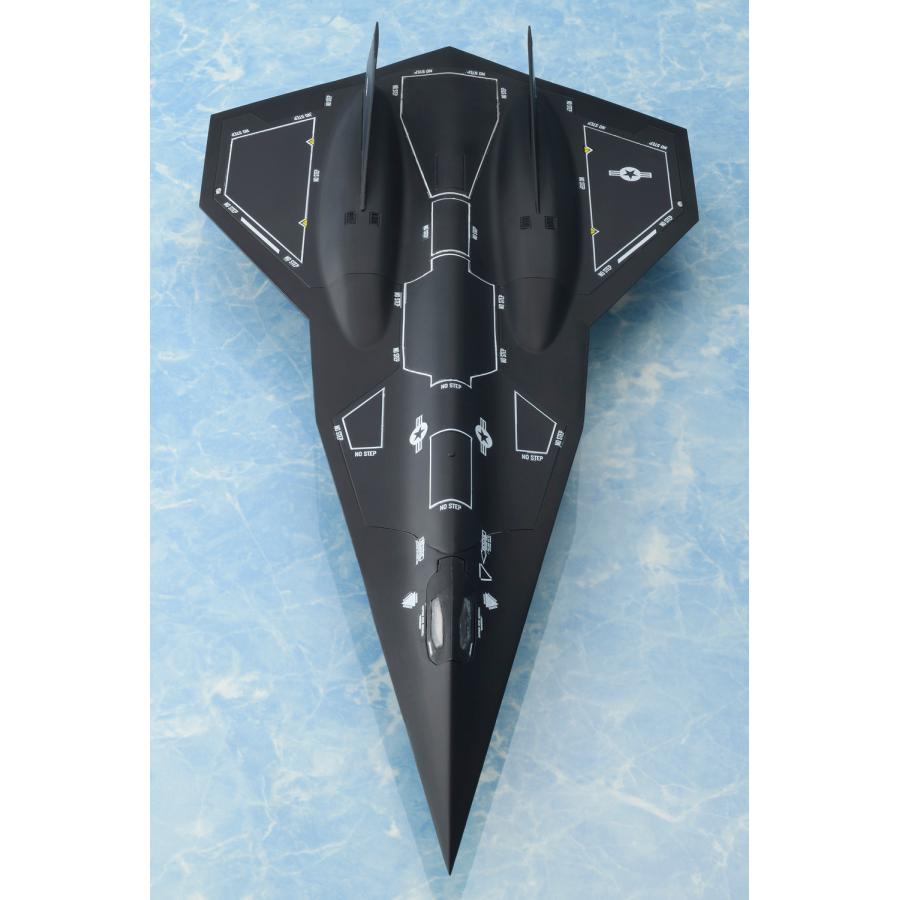 1/100ダークスター トップガンマーヴェリック トップガンマーヴェリック』 1/100スケール ダークスター プラスチック