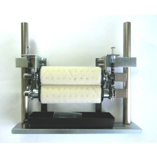 イシカワキカイ　WING　IK-300 スイング型ローラー給油システム |  | 01