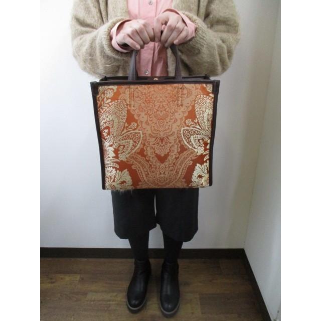 intoxic.（イントキシック） intoxic. DAMASK JACQUARD middle tote 