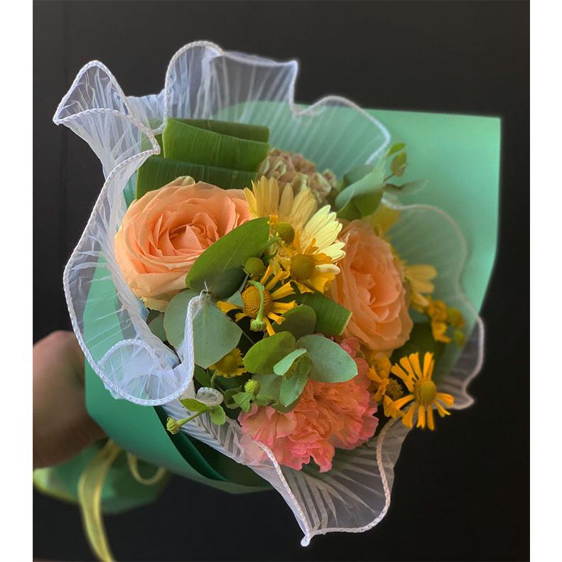 新品 ブーケ 旬の花 ミニブーケ 可愛らしい 花束 敬老の日 ギフト 誕生日 記念日 プロポーズ 祝い 移転祝い 開店祝い フラワー プレゼント クール便送料無料 Aynaelda Com