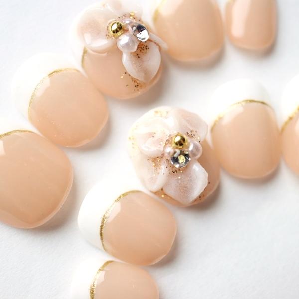 ネイルチップ ホワイトフレンチ3ｄ大輪フラワー結婚式 ウェディング ブライダル ショートからレギュラーオーバルまで長さが選べるデザインつけ爪 A165 Dinaネイル 通販 Yahoo ショッピング