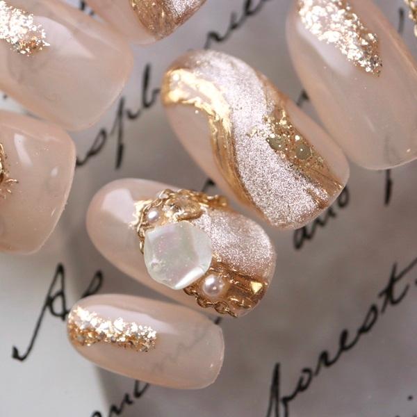 ジェルネイルチップ 付け爪 肌なじみベージュマグネットチェーンシェル