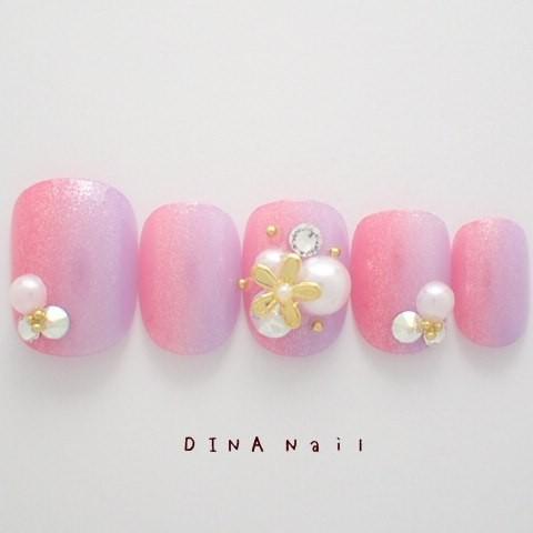 ネイルチップ ピンクパープル微粒ラメ縦グラデーションベースフラワーパール サイズオーダー ショート つけ爪 デザイン ハンドメイド 86 Dina ネイル 通販 Yahoo ショッピング