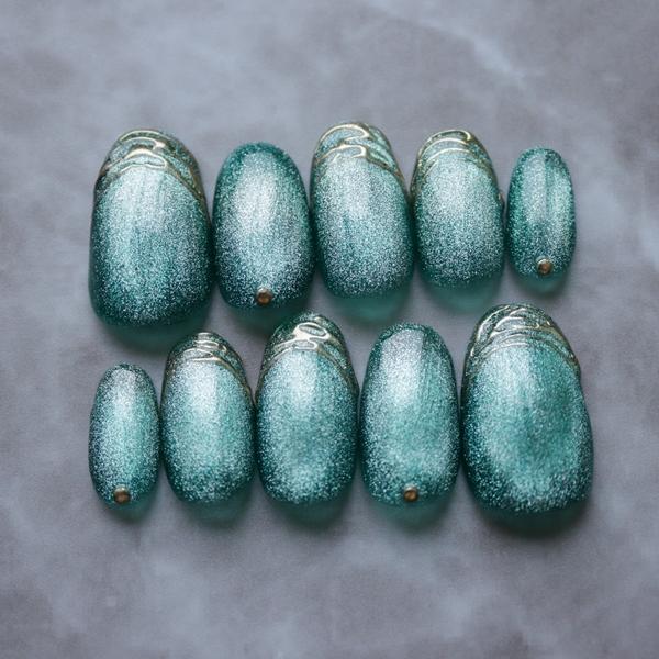 マグネットメタルフレンチ ジェルネイルチップ 付け爪 : DINAネイル