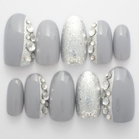 ネイルチップ グレー縦ライン ショートからレギュラーオーバルまで長さが選べるデザインつけ爪 G132 Dinaネイル 通販 Yahoo ショッピング