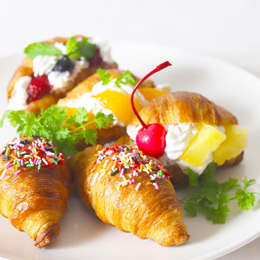 クロワッサン　48個セット 焼くだけ！ミニクロワッサン 発酵バターが香るフランス産 bake up生地