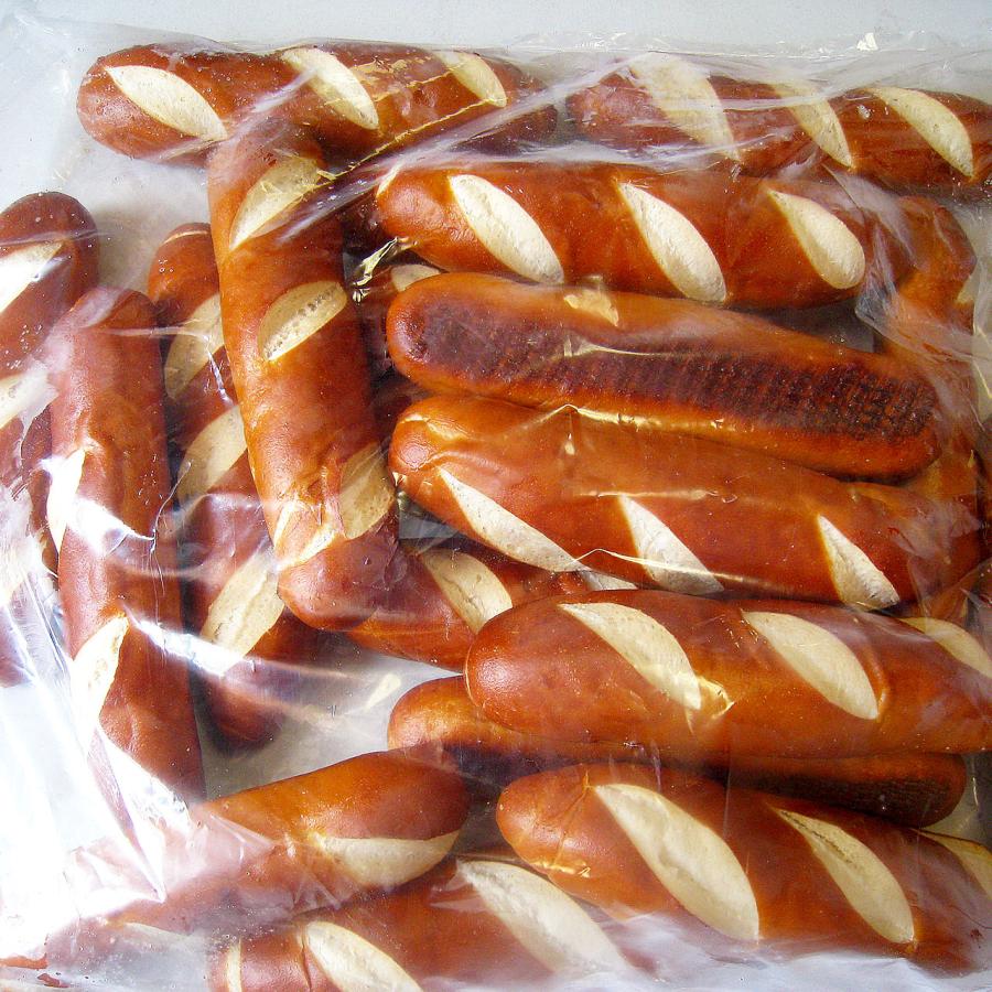 プレッツェル ドイツ伝統 スティック型　20個入り　全焼成冷凍パン（解凍するだけ！） |  | 04