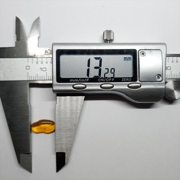 美品 虫入り琥珀 琥珀 化石 本物 バルト海産 ケース付き 13.29mm