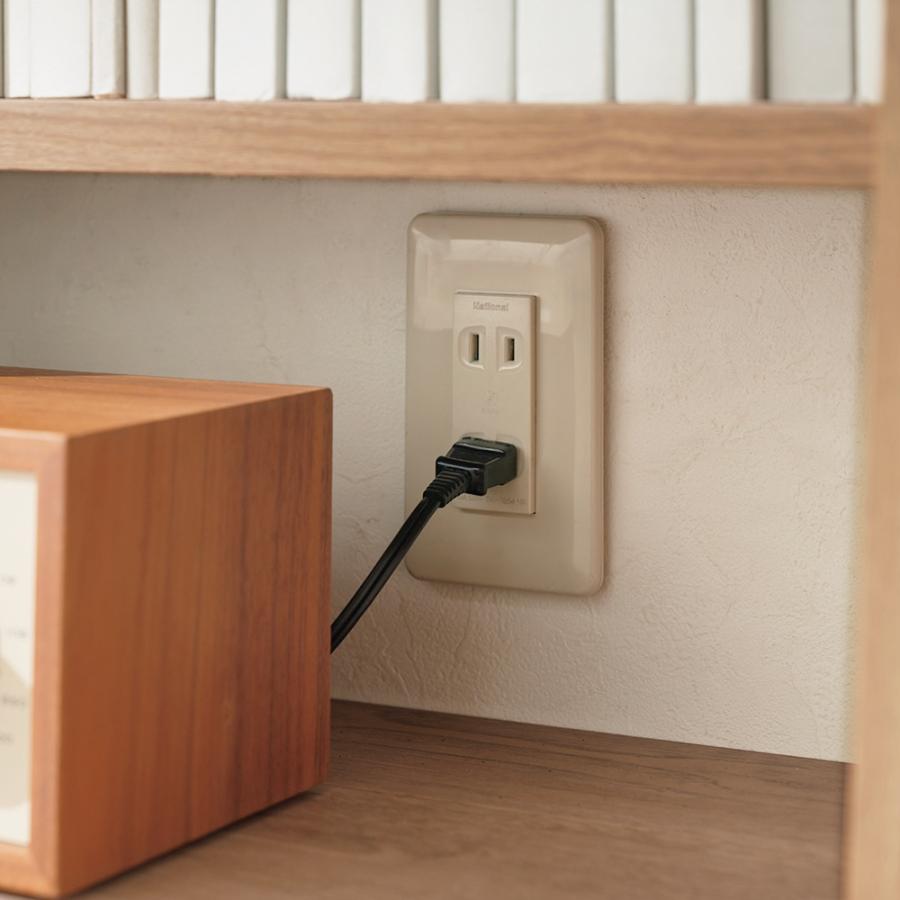 dinos（ディノス） “組立不要になった” 圧迫感の少ない脚元安定