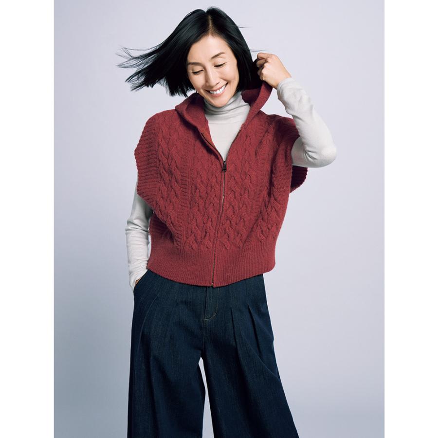 dinos（ディノス） ウールアルパカ混 ケーブル編み フーデッドジレ